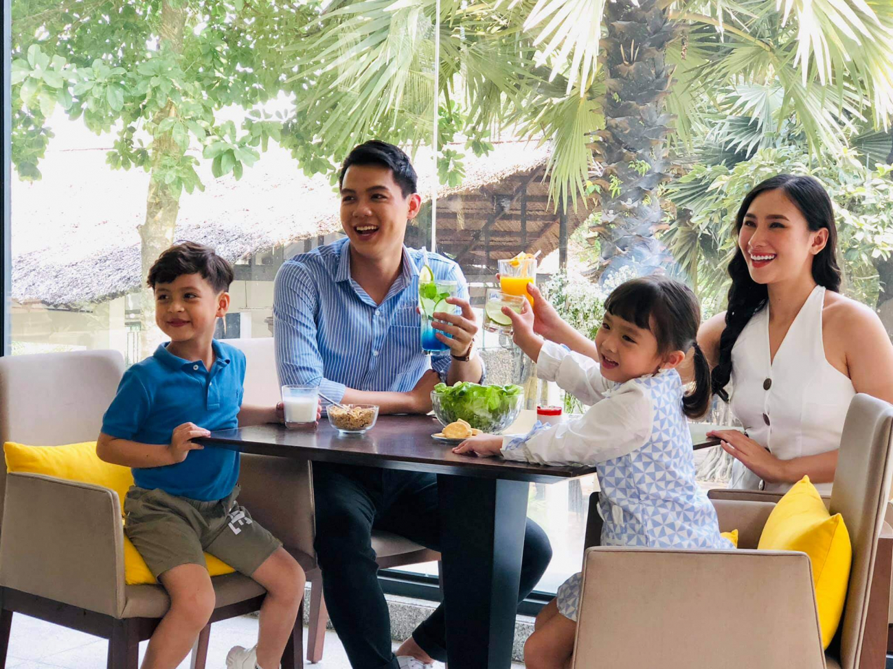Diễn viên điện ảnh: Sự nổi tiếng và những thách thức trong nghề
