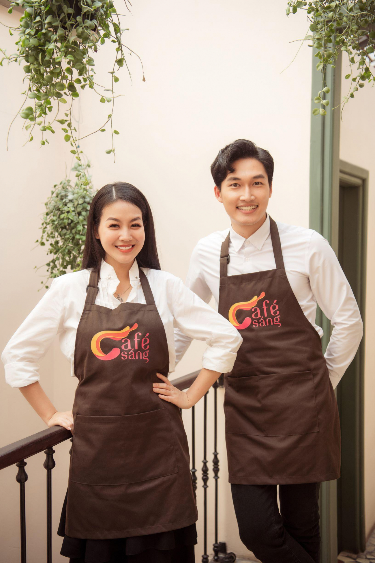 Á hậu Phương Nga, diễn viên Đình Tú bất ngờ làm MC ‘Café sáng’