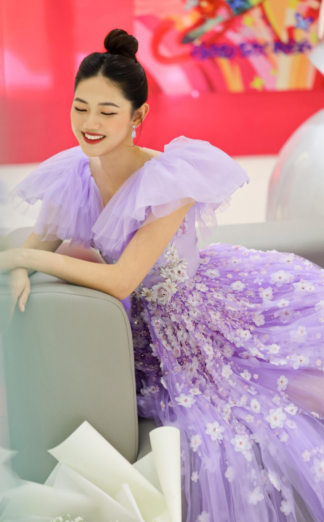 Á hậu Thanh Tú hóa công chúa ngọt ngào trong tiệc sinh nhật lần thứ 27