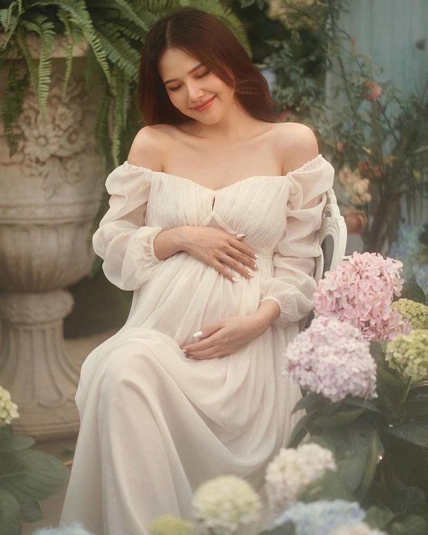 Mang bầu ở tháng thứ 7, ‘phu nhân tập đoàn nghìn tỷ’ Phanh Lee vẫn xinh đẹp ngút ngàn