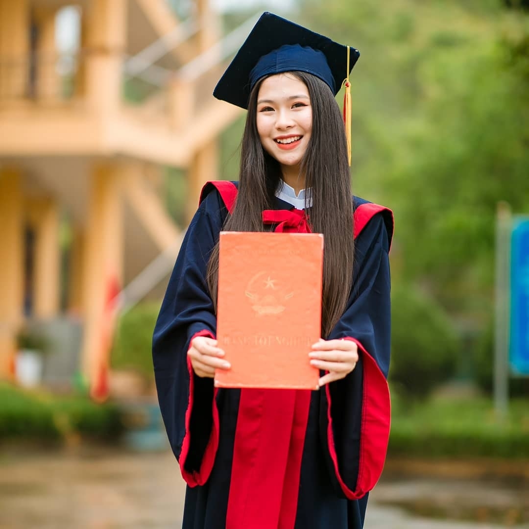 Thí sinh 18 tuổi miền gái đẹp Tuyên Quang gây chú ý khi thi hoa hậu