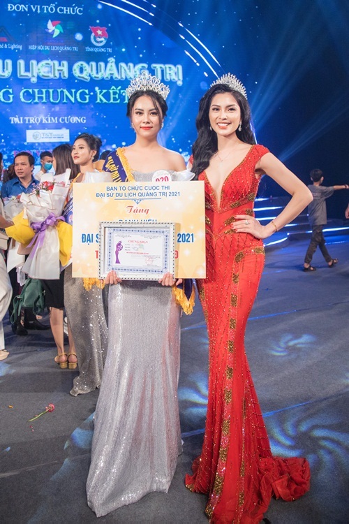 Người đẹp 19 tuổi thành ‘Đại sứ du lịch Quảng Trị 2021’