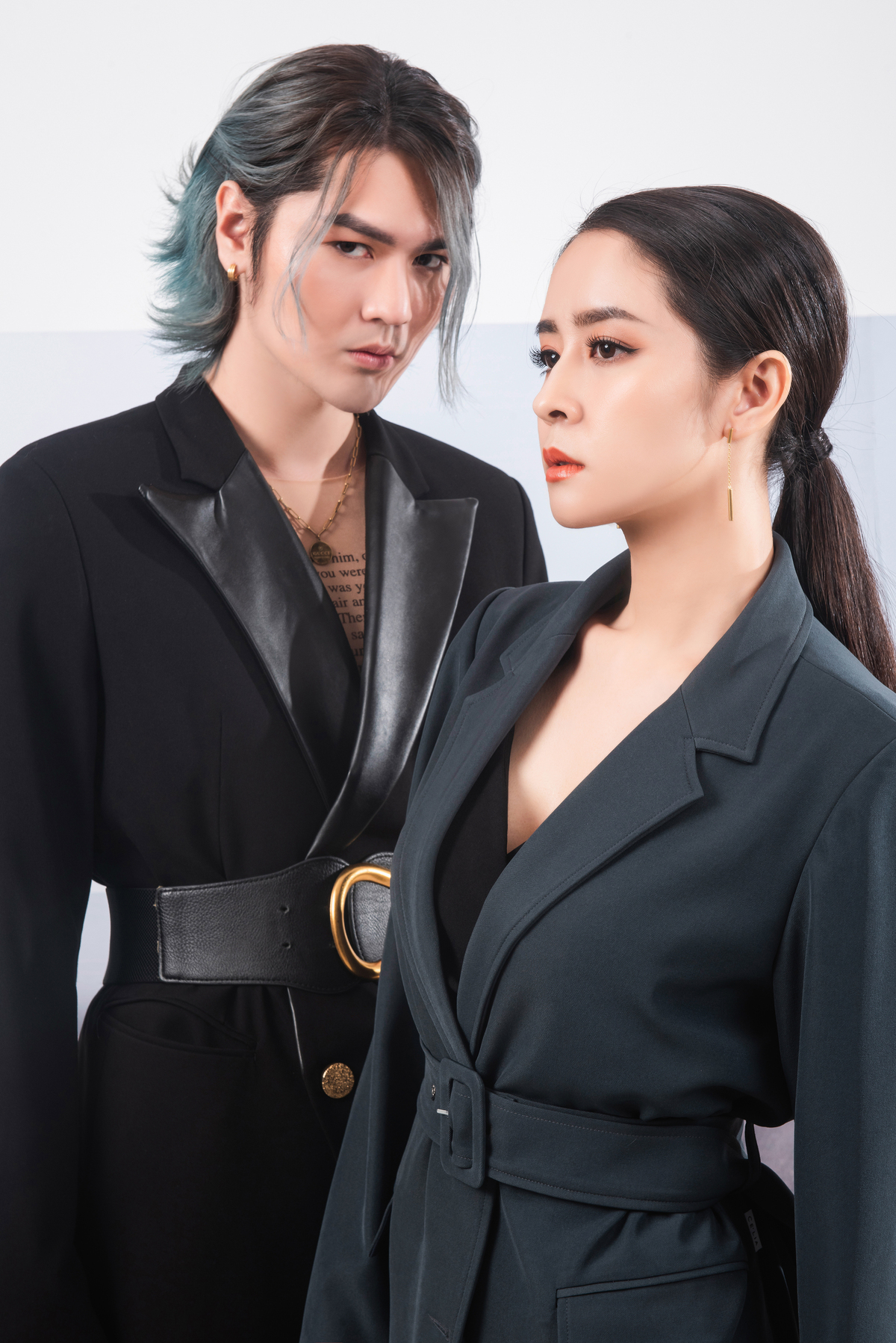 Đình Quyền làm mẫu cùng Thùy Dương