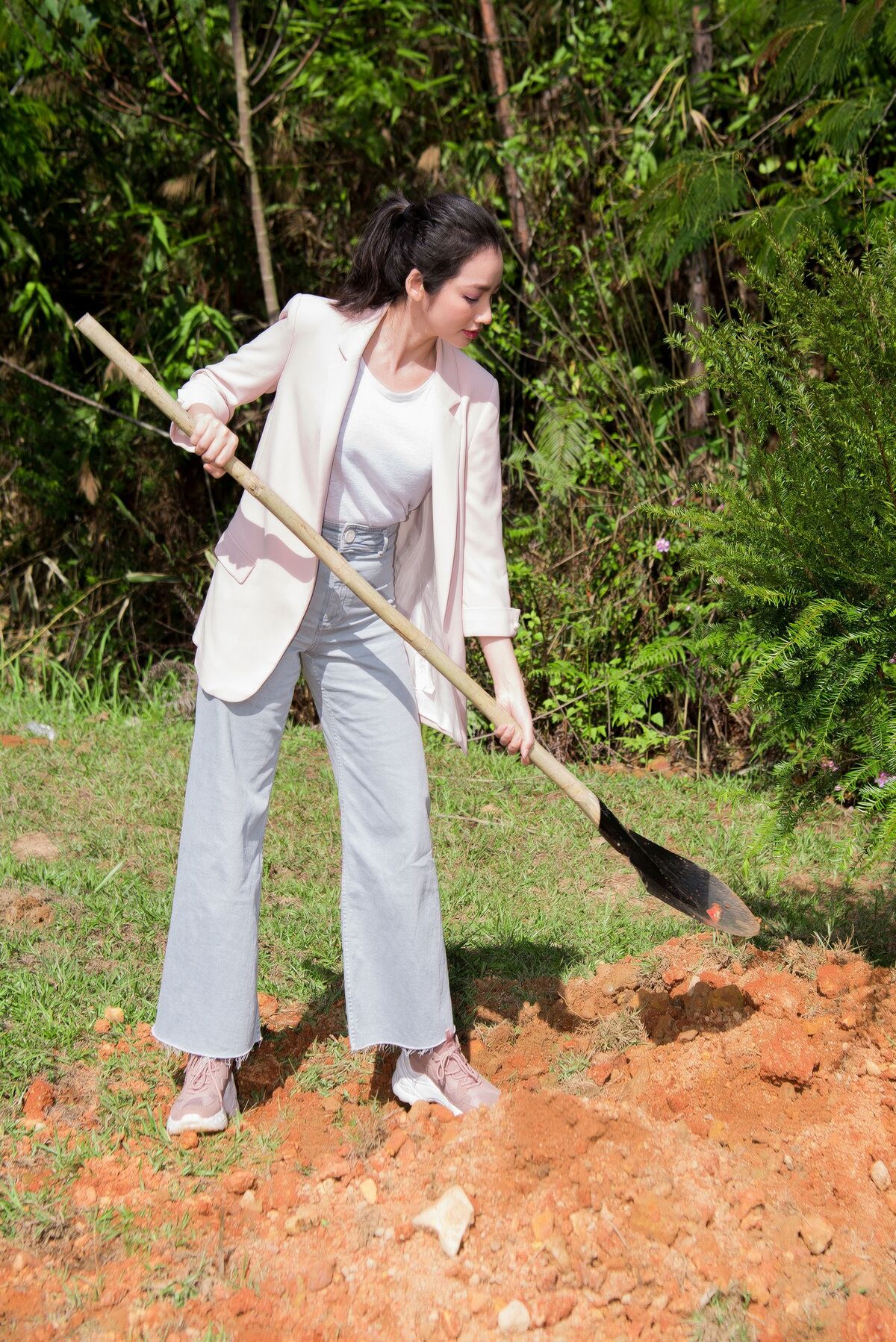 Trúc Diễm, Diễm Hương trồng cây ở Lâm Đồng