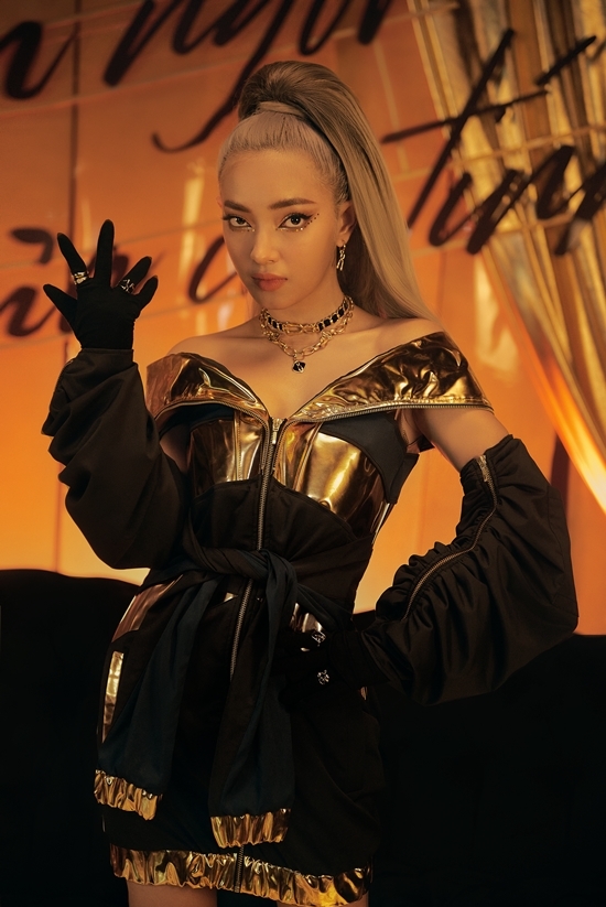 MV đầu tay của Châu Bùi gây chú ý