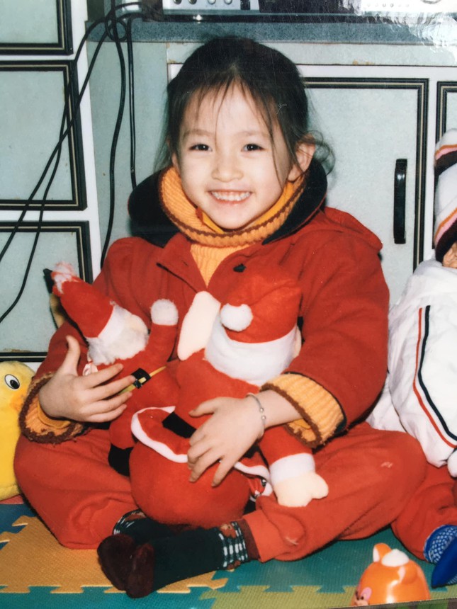 Dàn hoa - á hậu khoe ảnh ngày bé, fans trầm trồ khen xinh đẹp từ ‘trứng nước’