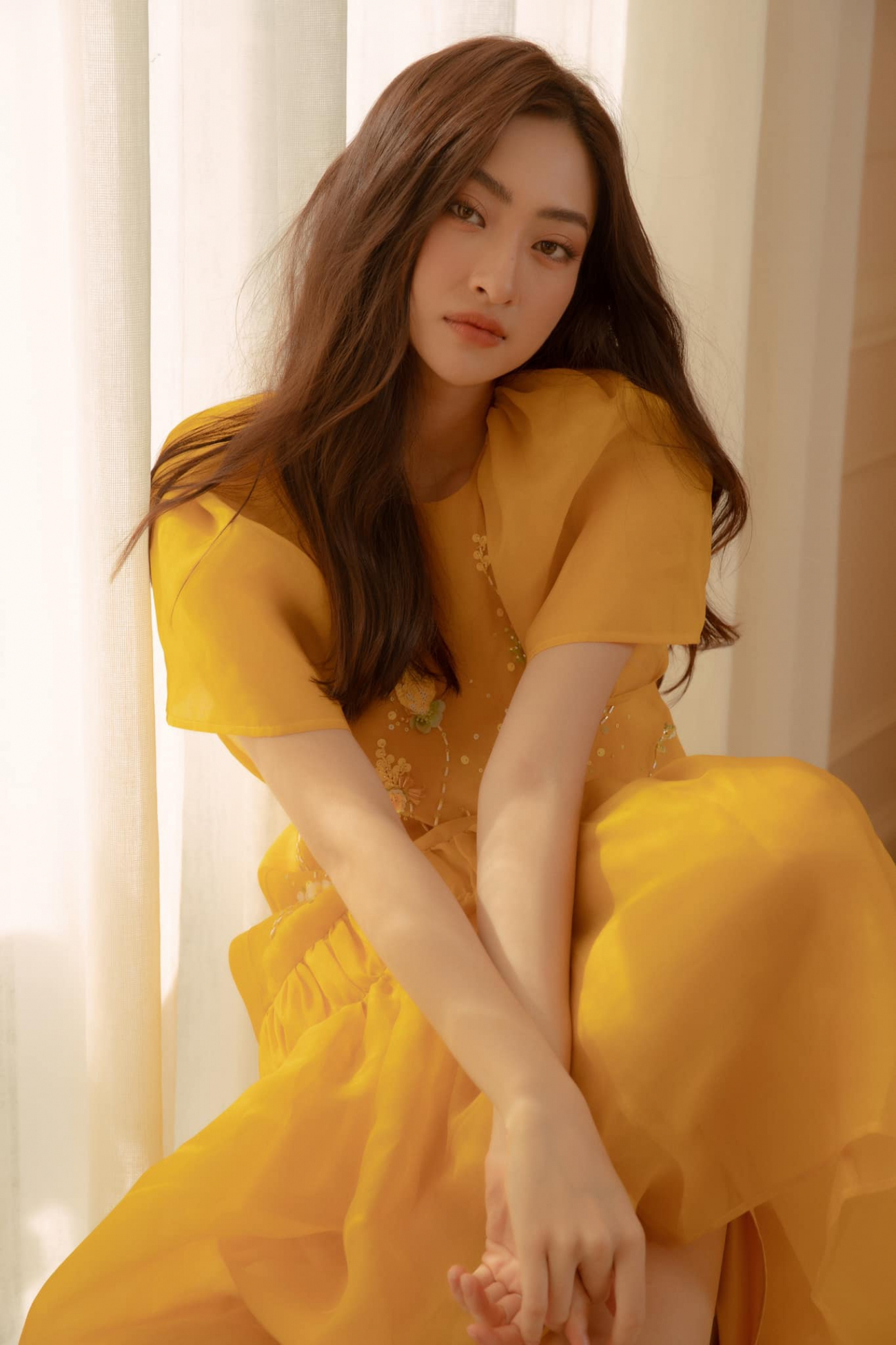 Hoa hậu Lương Thùy Linh đính chính về chiều cao ‘khủng’