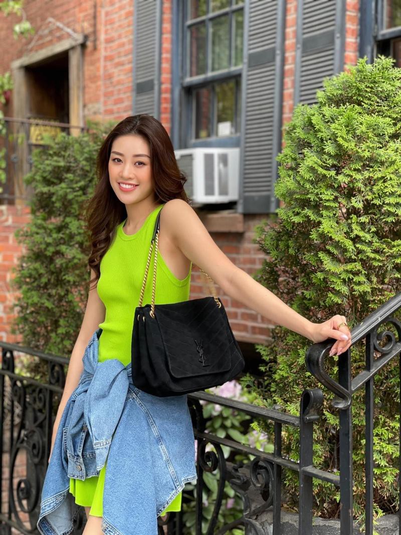 Học Hoa hậu Khánh Vân cách phối đồ street style với tông màu nổi bật khi xuống phố