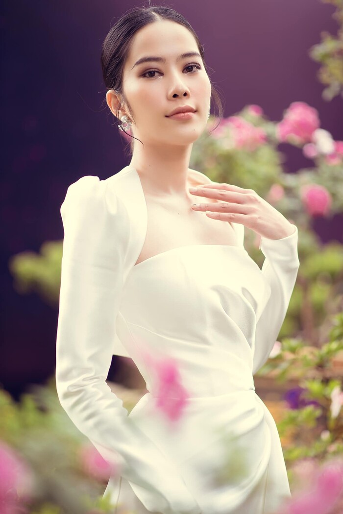 Nam Em khoe sắc ‘gây thương nhớ’ khiến fan mê mệt sau khi ‘thả thính’ comeback Miss Universe Vietnam 2021