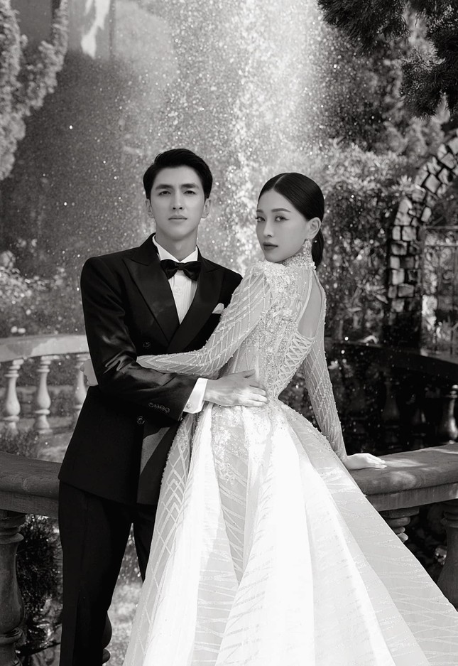 Diễn viên Bình An đăng ảnh cưới với Á hậu Phương Nga, hé lộ thời điểm sẽ tổ chức hôn lễ